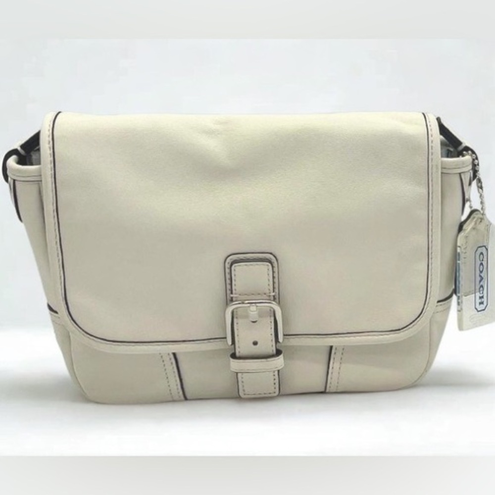 Authentic Coach Pennie Shoulder Bag – Chalk/Cream – Style F29763
